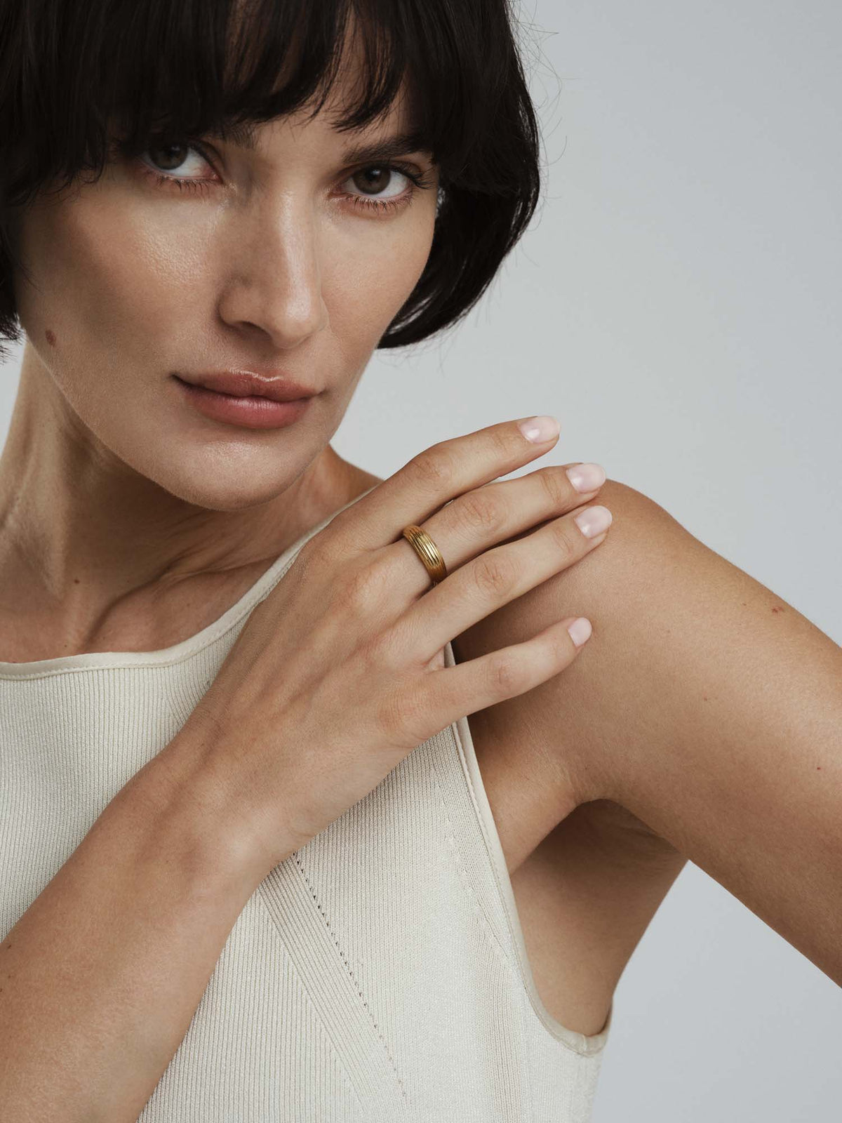 Edge Ribbed Ring