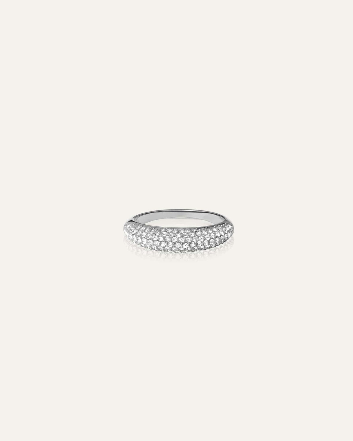 Pavé precious ring