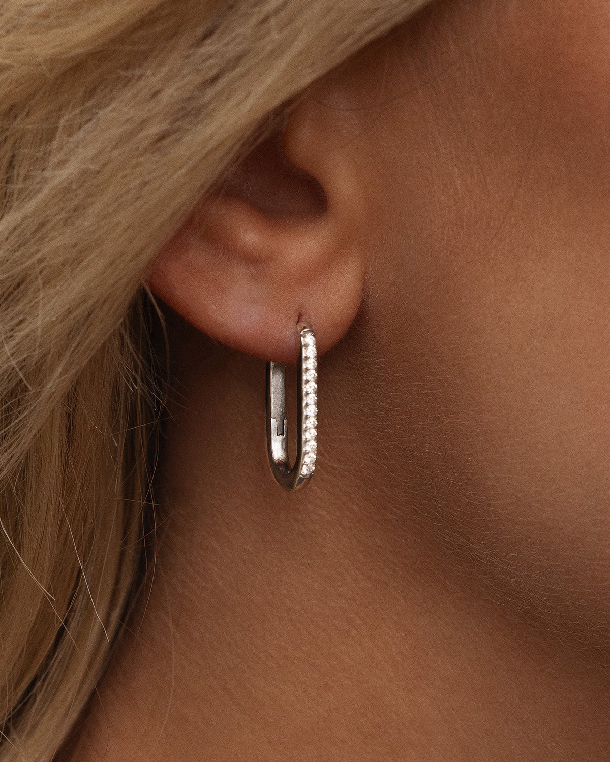 Sparkle Medium U-Hoops