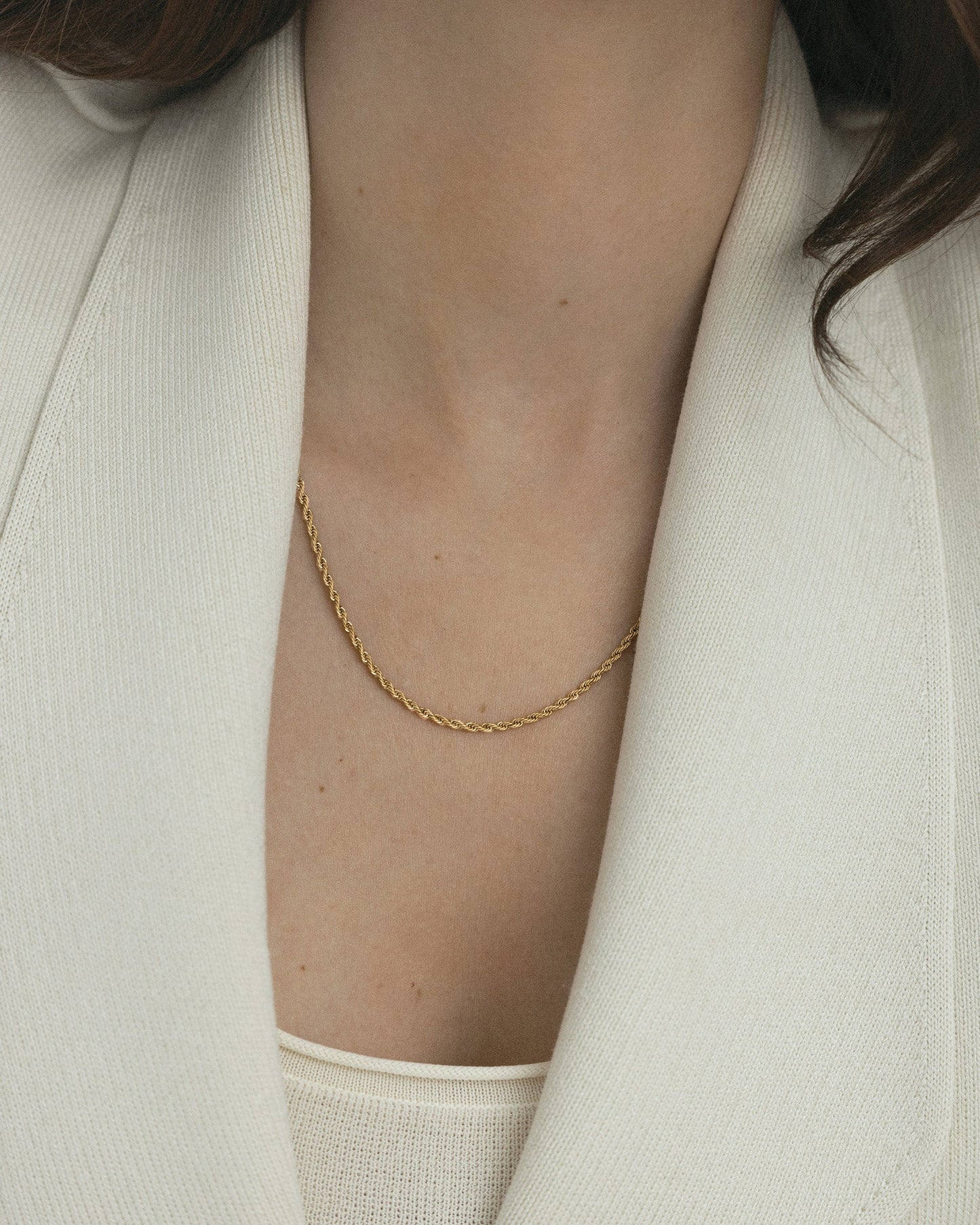 Thin rope necklace