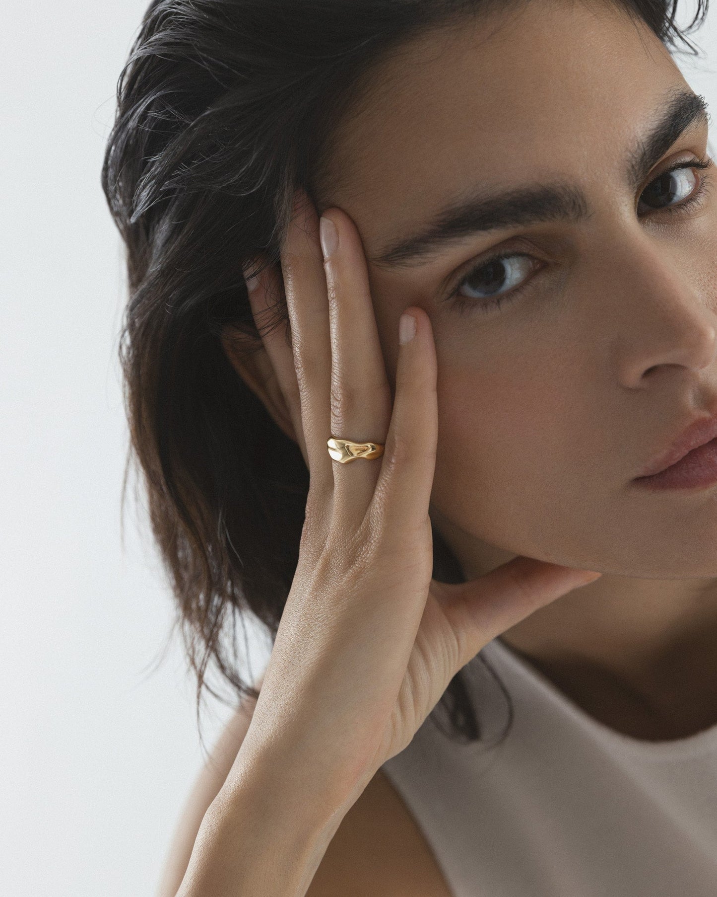 WAVY BOLDED RING