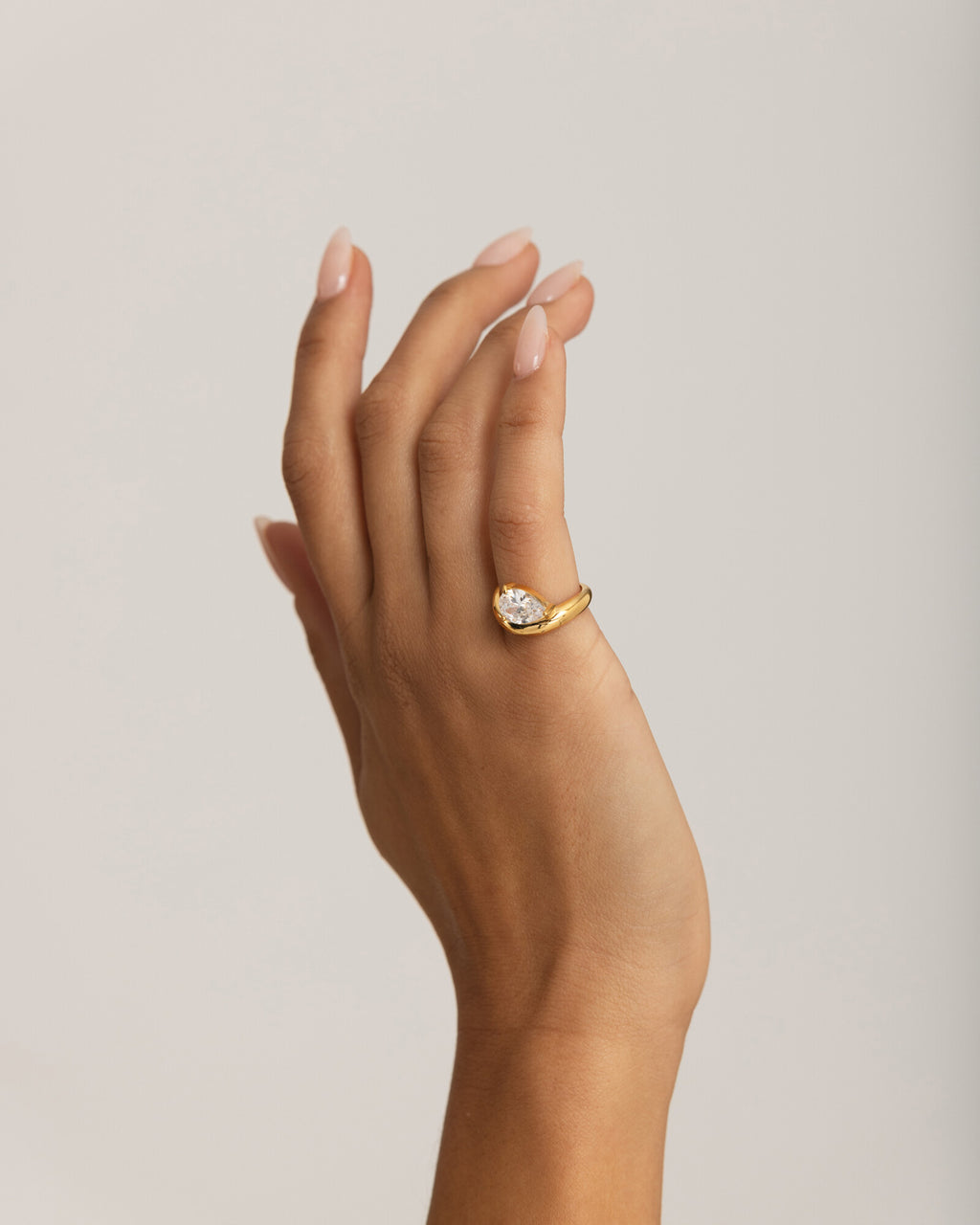 Amara Ring