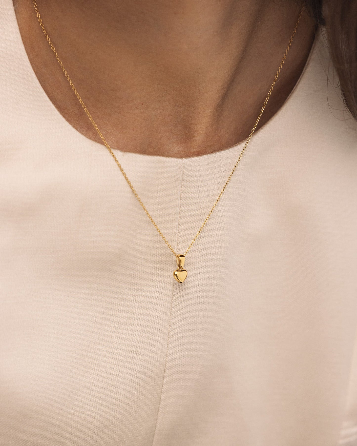 Sweetheart Gold Medium Necklace