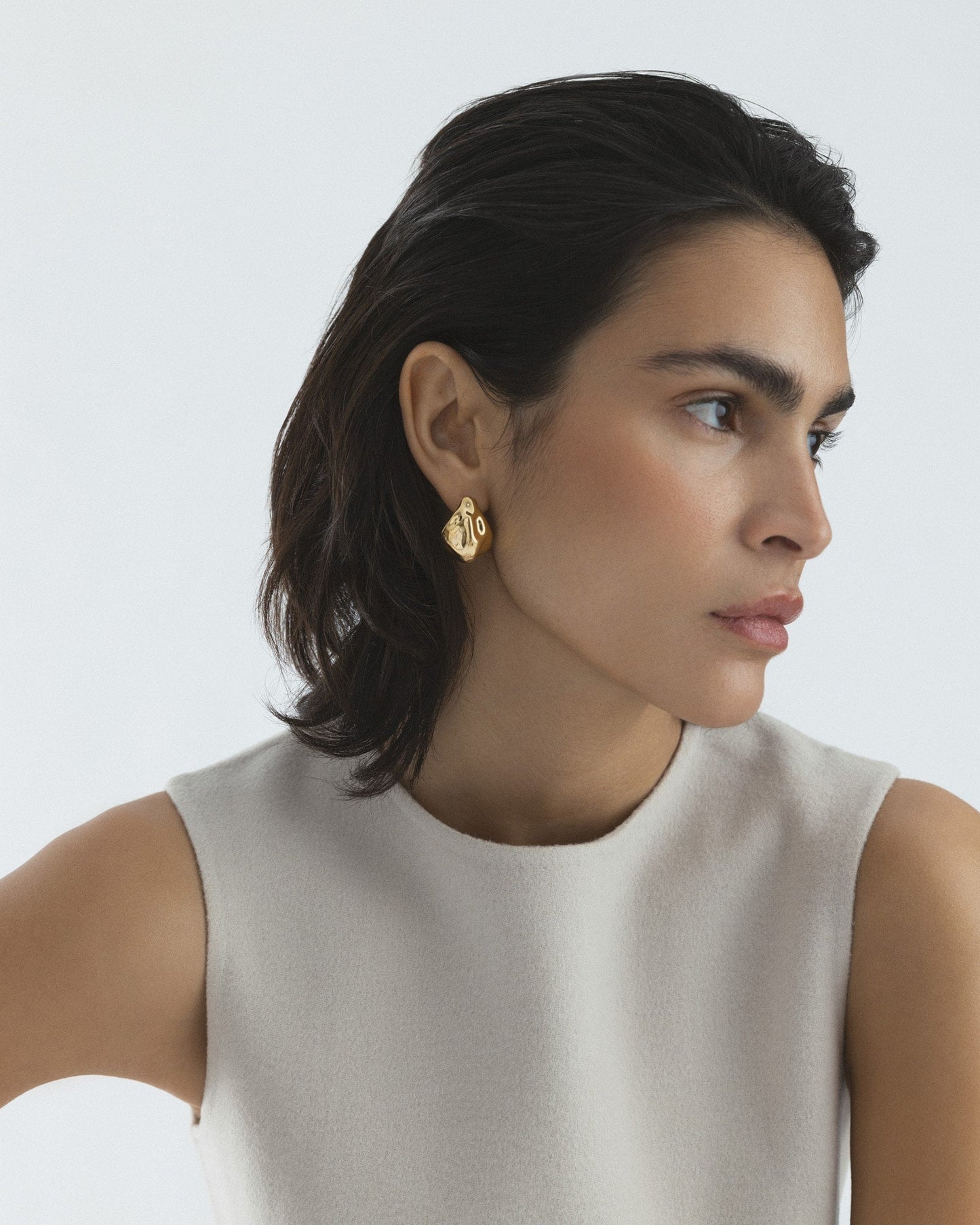 WAVY BOLDED DROP EARRING