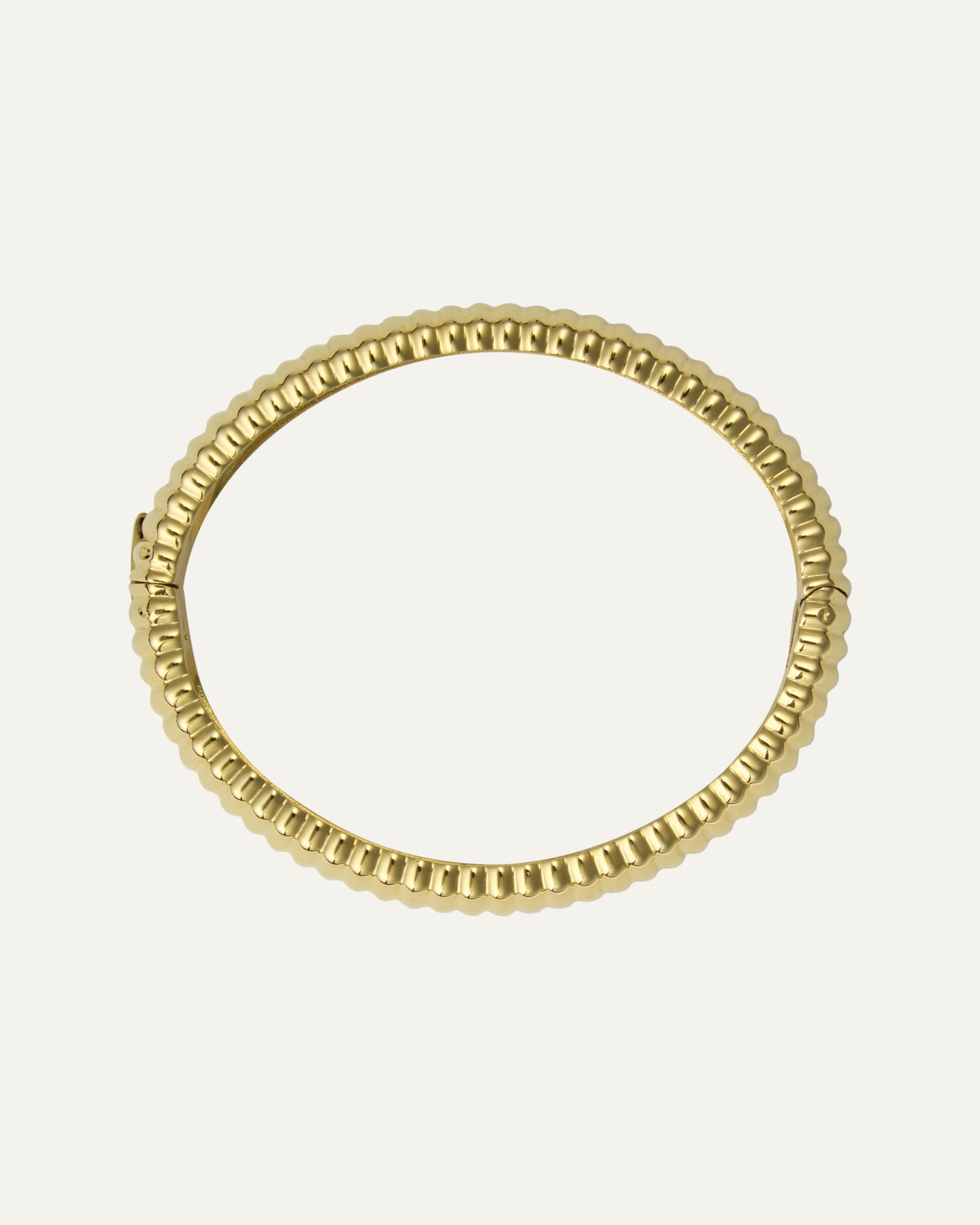 Retro Ribbed Gold Bangle