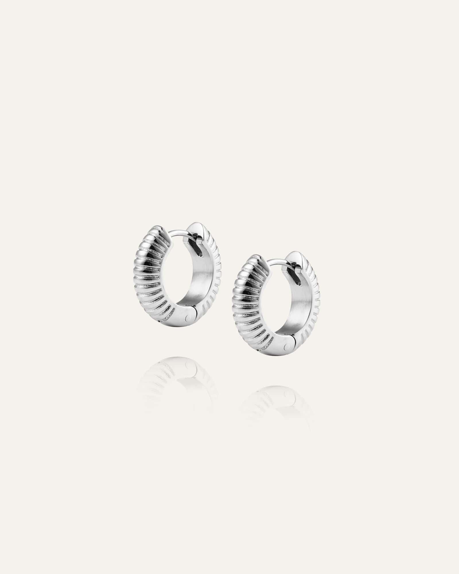 Ribbed Hoops Medium